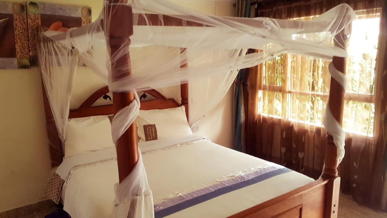 Hippo Safaris Resort Naivasha Eksteriør billede